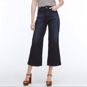 AG Yvette High Rise Crop Wide
Flare Jeans